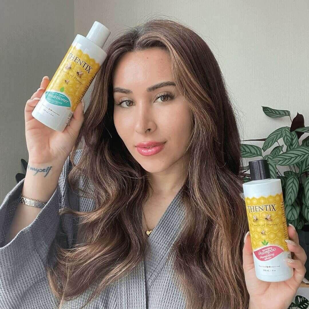 Thentix's coconut oil conditioner is a highly effective and hydrating conditioner that provides deep moisture and nourishment to dry and damaged hair, leaving it looking and feeling healthy and revitalized.