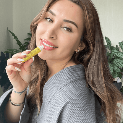 Thentix lip balm is a highly beneficial hydrating lip balm that provides long lasting moisture to the lips. Its nourishing ingredients help to improve the overall health of the lips, leaving them feeling soft, supple, and hydrated.
